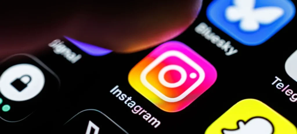 Instagram- grid- rearrange